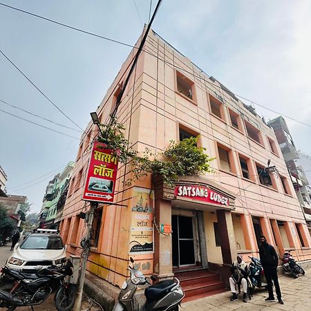 Satsang Lodge Varanasi Bagian luar foto