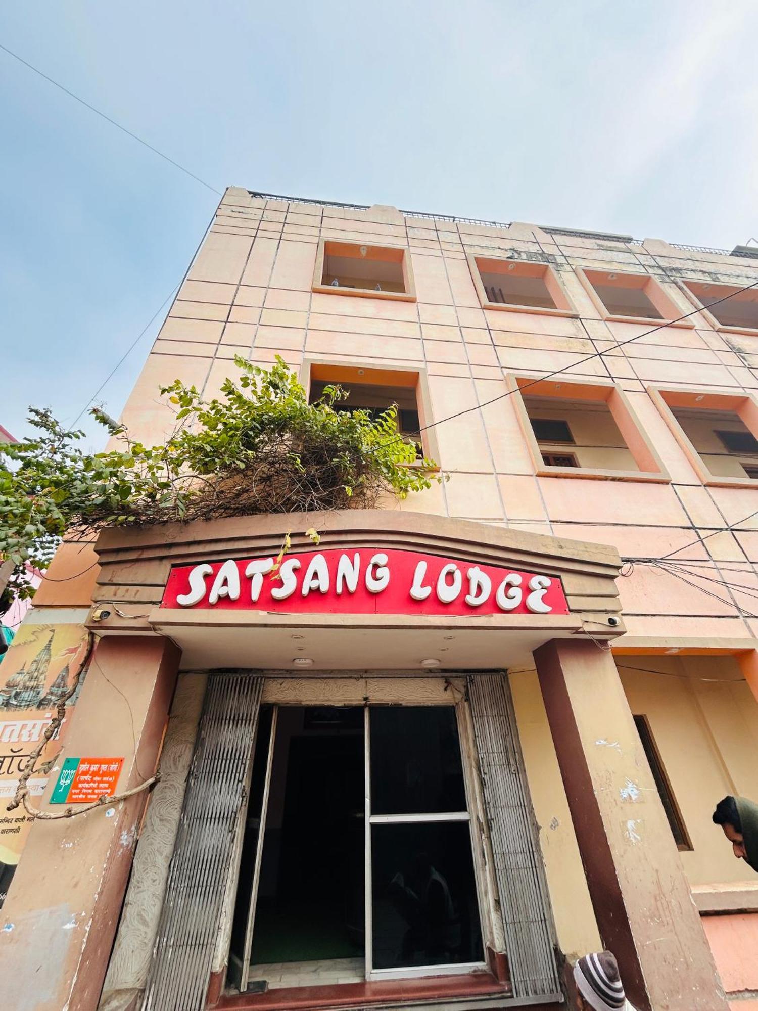 Satsang Lodge Varanasi Bagian luar foto